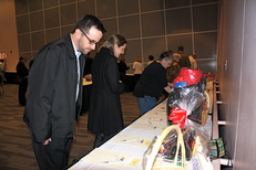 2010 Silent Auction bidders 2010 Silent Auction bidders