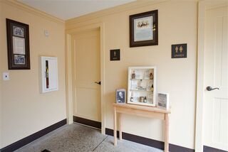 Carriage House pharmacy and medicinal plant memorabilia 