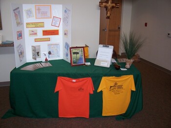 LCR MC Tshirt and Info Display